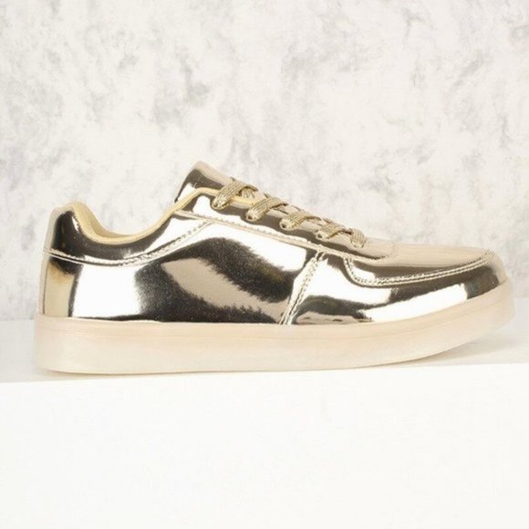 Let's Shine Forever Gold Mirror Metallic Low Top Lace Up Sneaker Flat. Size 7 - Picture 3 of 8